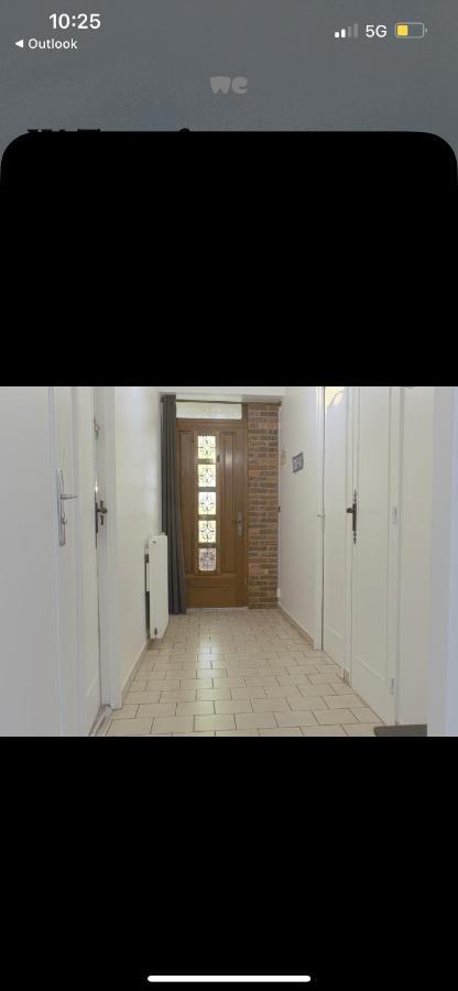 Se: 13A Rue Des Touleuses Pourpre Bed and Breakfast Cergy Exteriör bild
